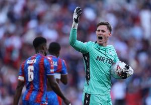 稳！凯恩近8年联赛38次罚点37次命中，仅被迪恩·亨德森扑出1次